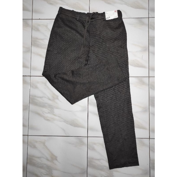 celana panjang uniqlo