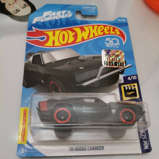 Hot Wheels 70 Dodge Charger Fast Furious DOM Car hotwheels