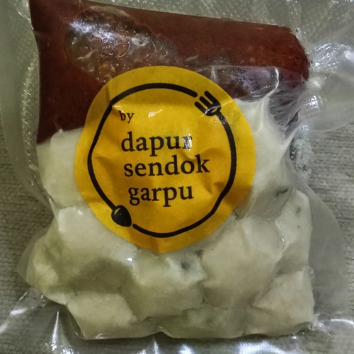 

Cilok bumbu kacang