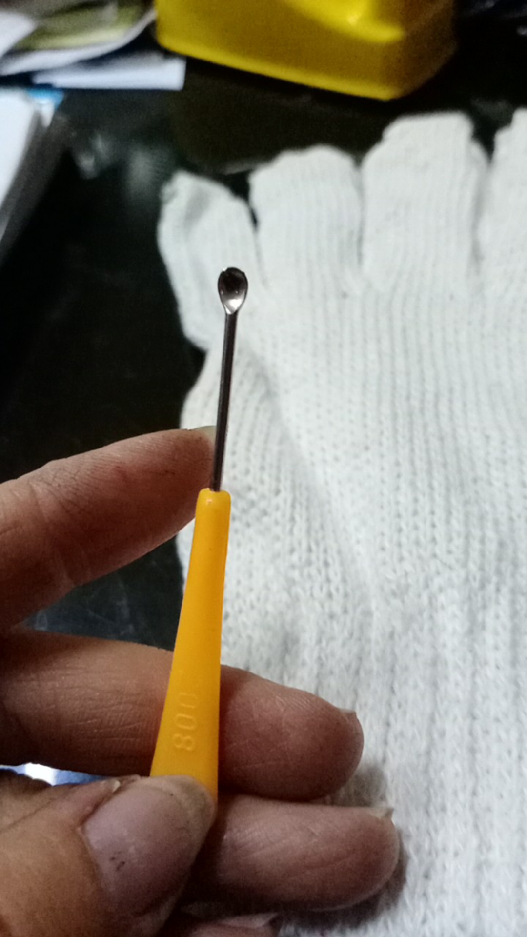 Korek Kuping Besi Metal Gagang Plastik Earpick Bukan Led