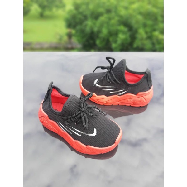 Sepatu Anak Laki laki / perempuan, Sepatu import Anak Umur 2 3 4 tahun - Keren