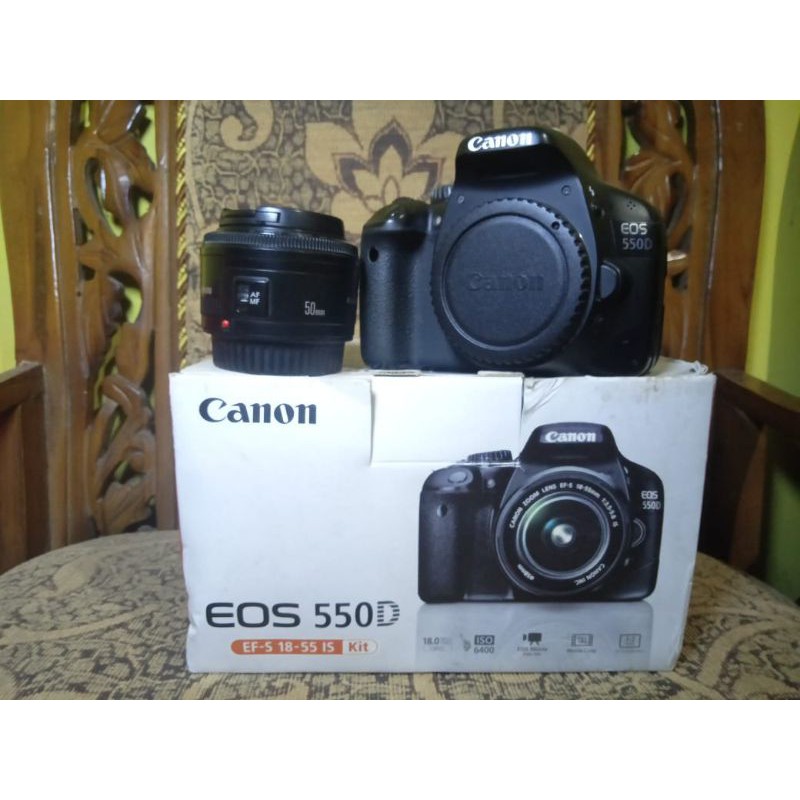 canon eos 550d + lensa kit + lensa fix