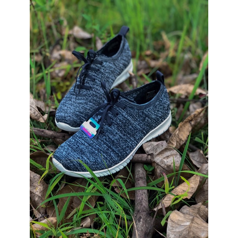 Sepatu  SKECHERS FLEX WAVE-LITE ON MY LEVEL NAVY (WOMEN)