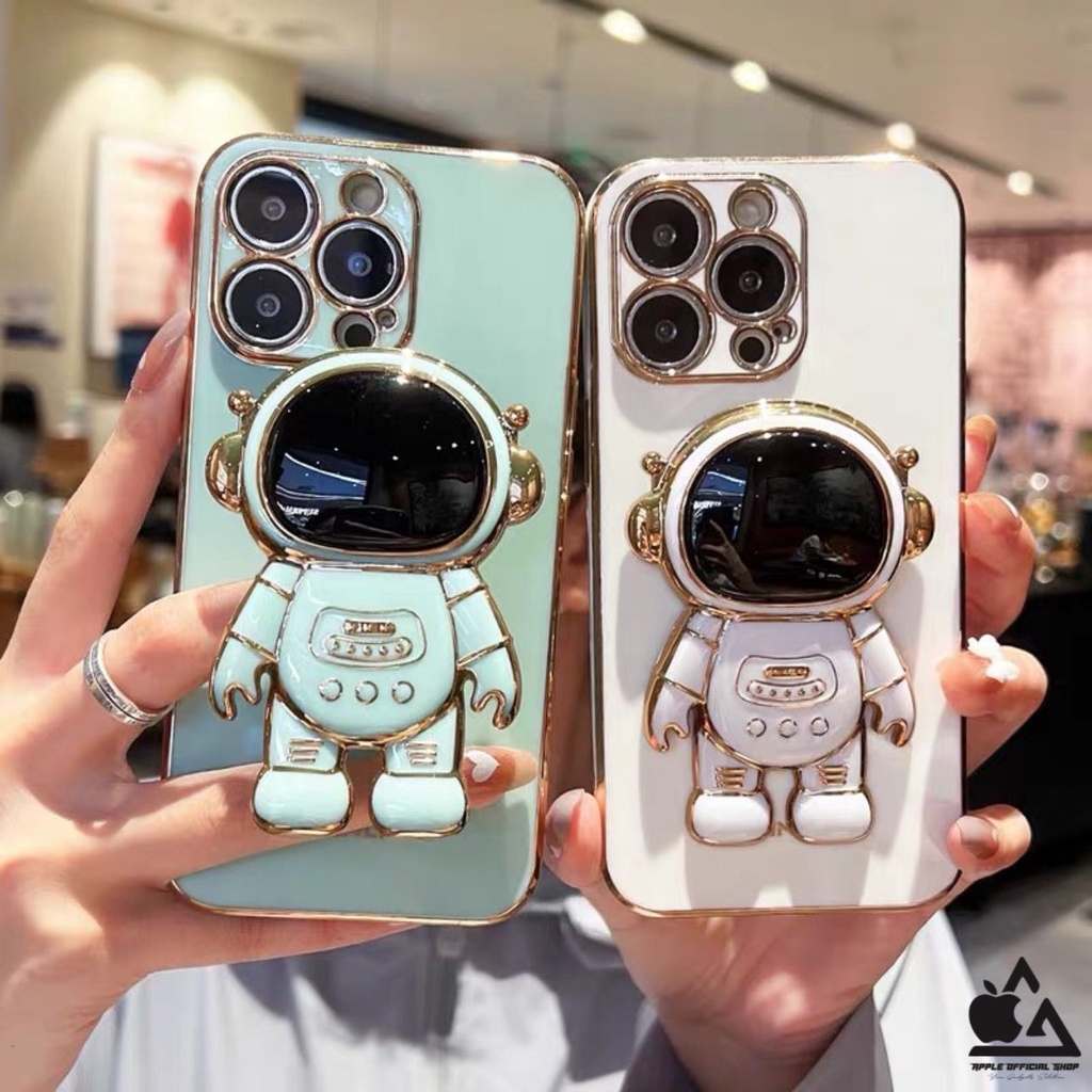 PREMIUM SOFTCASE 3D NASA ASTRONOT STANDING LIST GOLD iPhone 13 PRO MAX 12 PRO MAX  11 PRO MAX XR X XS MAX 7 7+ 8 8+ SE 2 3 Soft Case Candy Clear Chrome Krom Astronout Silikon Hp Cover Camera Protection