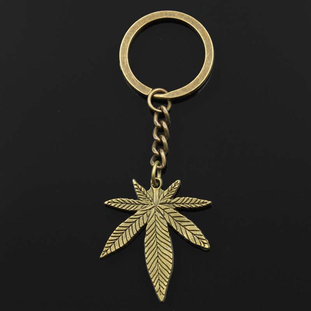 NEEDWAY Daun Maple Gantungan Kunci Fashion Vintage Liontin Ornamen Perhiasan Hadiah Handmade Craft Metal Key Chain