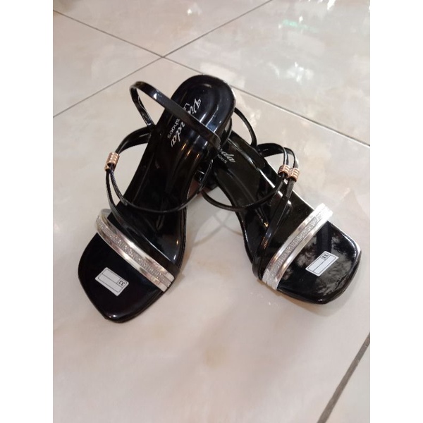 Sepatu Anak Perempuan Heels Tapak Tahu Ringan Empuk