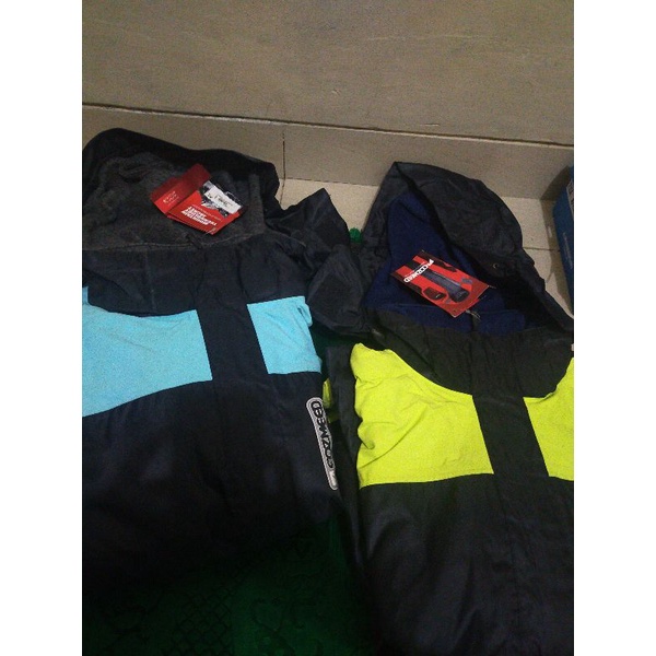 Jaket Gunung Cozmeed
