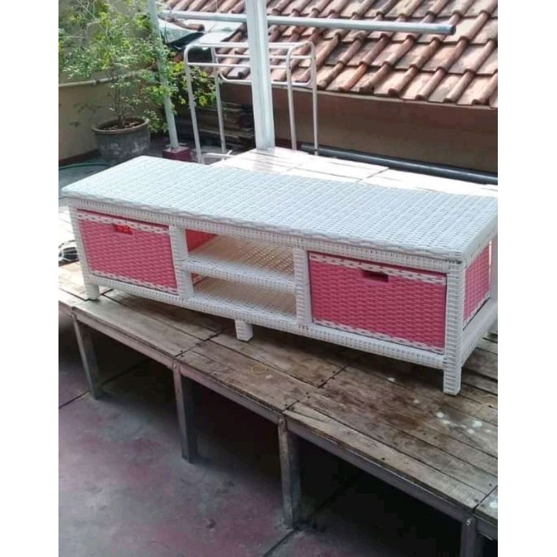 rak/tempat tv rotan sintetic