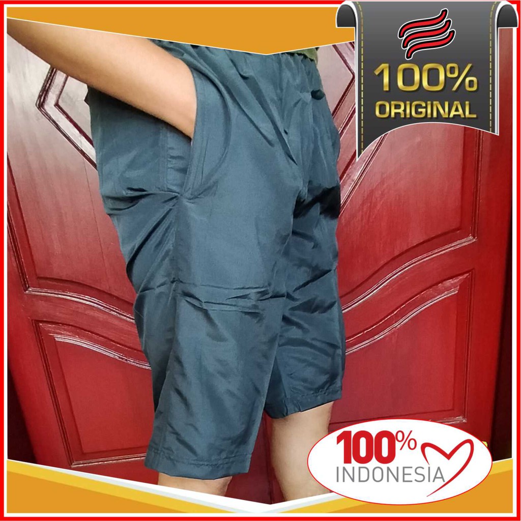 Celana Training Pendek 3 4 Polos Mikro EDHERTO Celana Celana Training Pendek 3 4 Polos Mikro EDHERTO Celana