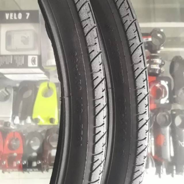 BAN LUAR UNITED OSHAKA 26 X 1.50