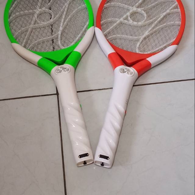 Raket nyamuk merk cahaya