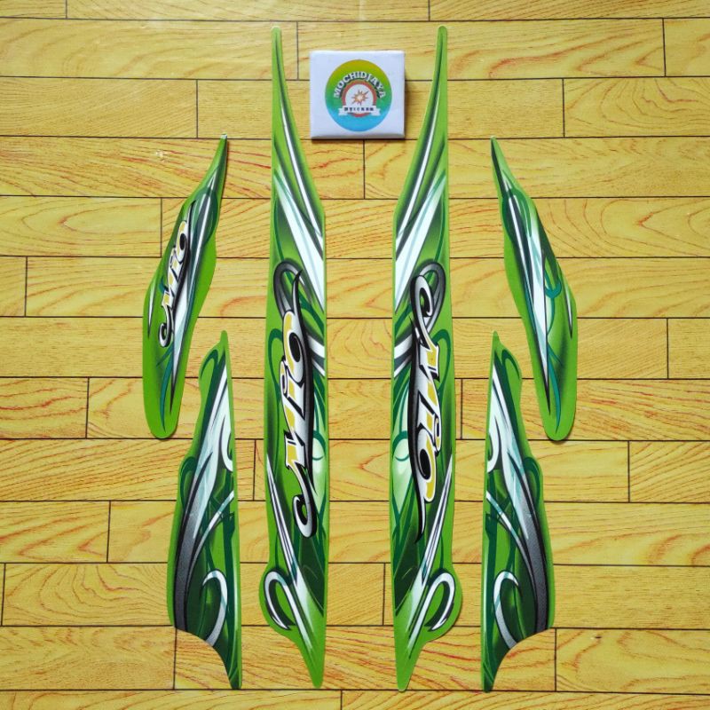 Striping Stiker Mio Sporty 2010 Hijau Terbaik