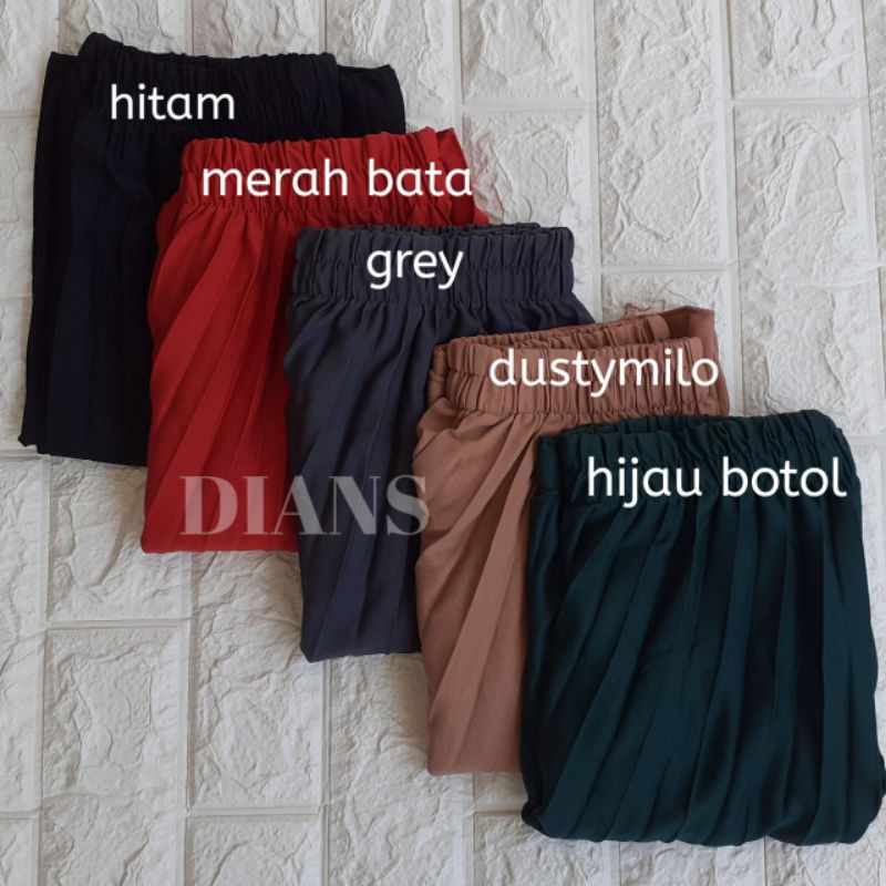 Hot Pants Plisket Wanita | Celana Santai plisket