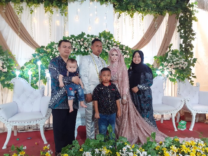 Batik Couple Keluarga, Baju Batik Couple Keluarga Ori Ndoro Jowi Dnt Dimensi Abu Set Couple Keluarga