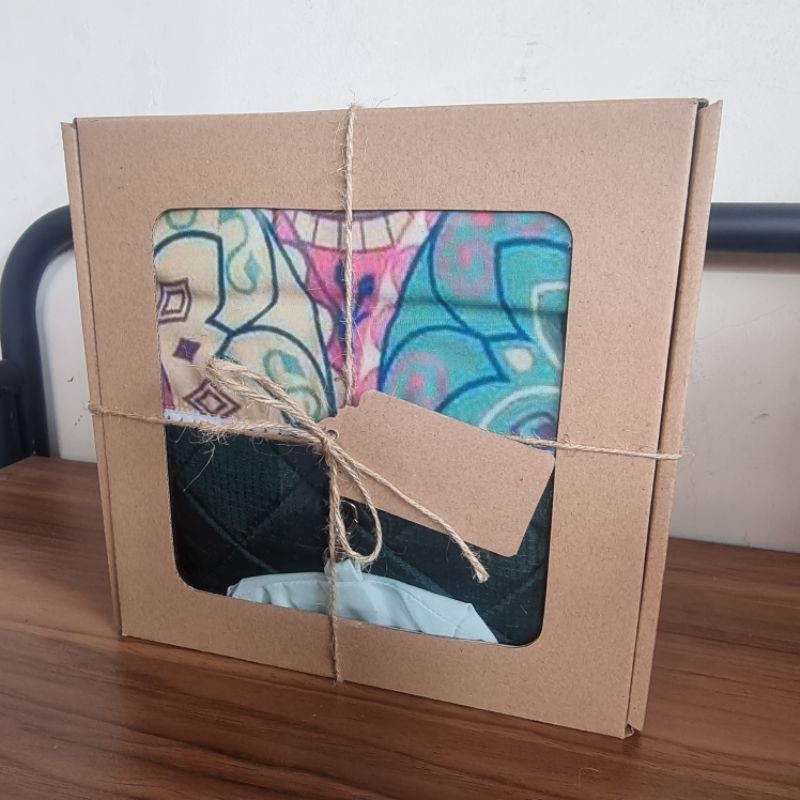 

Upgrade to Lebaran Hampers Set Idul Fitri Mukena Sajadah Hadiah Parcel Gift Set Kado Customized