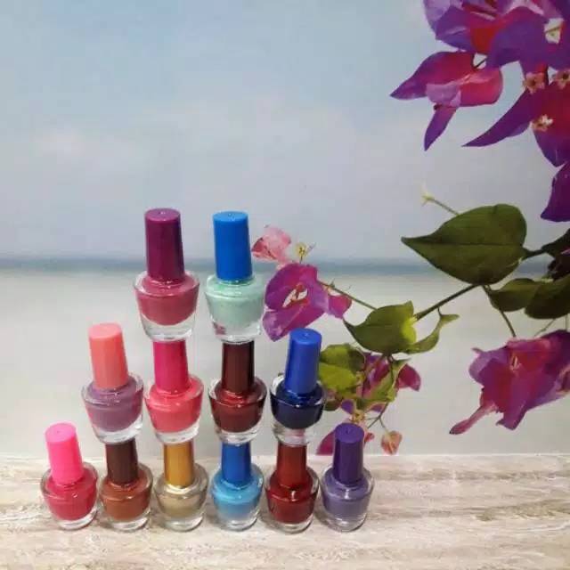 

KUTEX BOX PUTIH WARNA CAMPUR ISI 24 PCS
