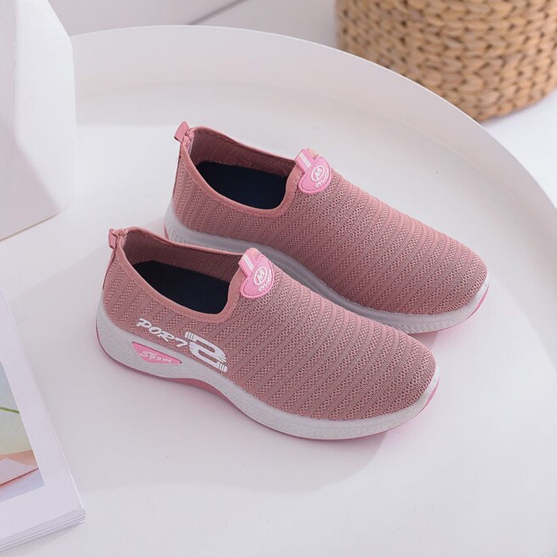 Sepatu Sneakers Wanita SlipOn Fashionable - Y-1