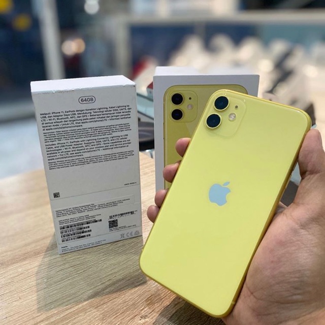 Iphone 11 64GB SECOND GARANSI IBOX RESMI