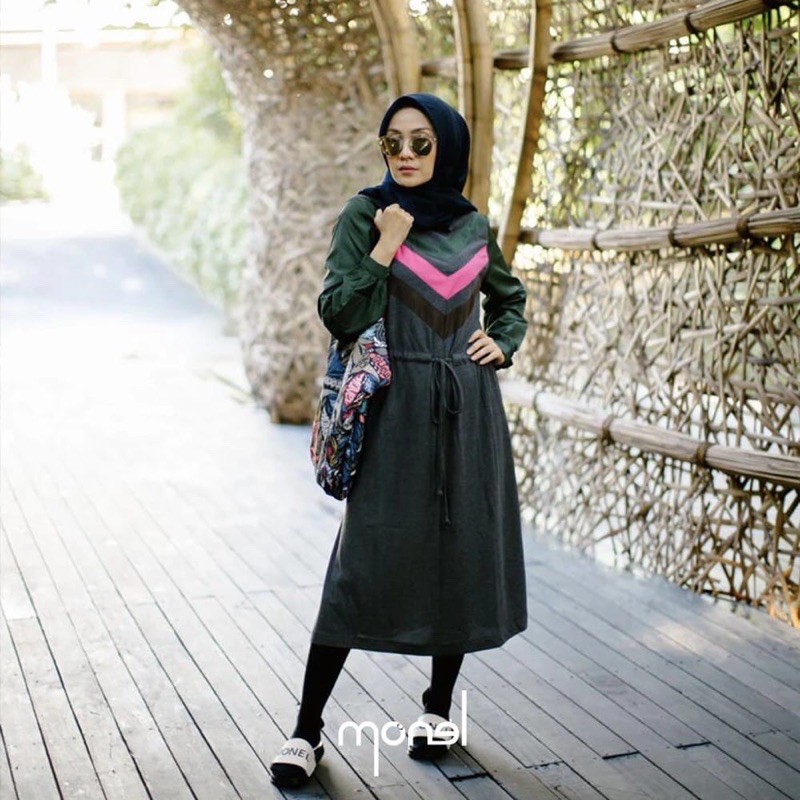 [NEW] Original Monel Vii Midi Dress bukan Rashawl Raia