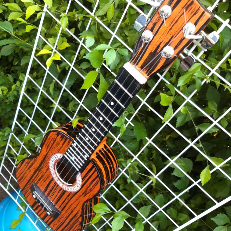 Ukulele Motif Kayu - Dryer Chrome - COD - Gratis Ongkir