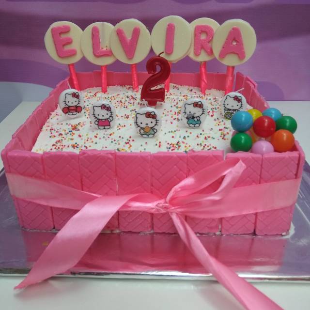 

Kue ulangtahun hello karakter anak cake diameter 28cm