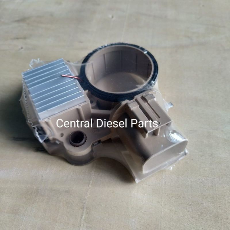 IC Regulator Alternator Mazda 3 12V
