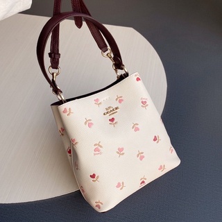 Jual Coach Small Town Bucket Bag With Heart Floral Print C2811 Indonesia Shopee Indonesia