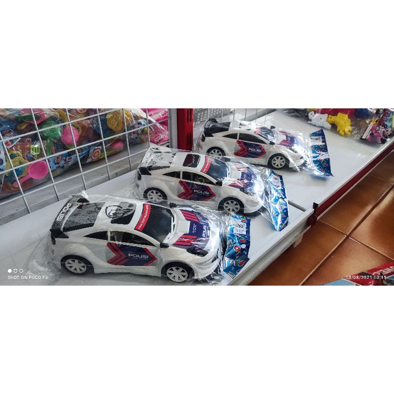 mobil polisi plastik