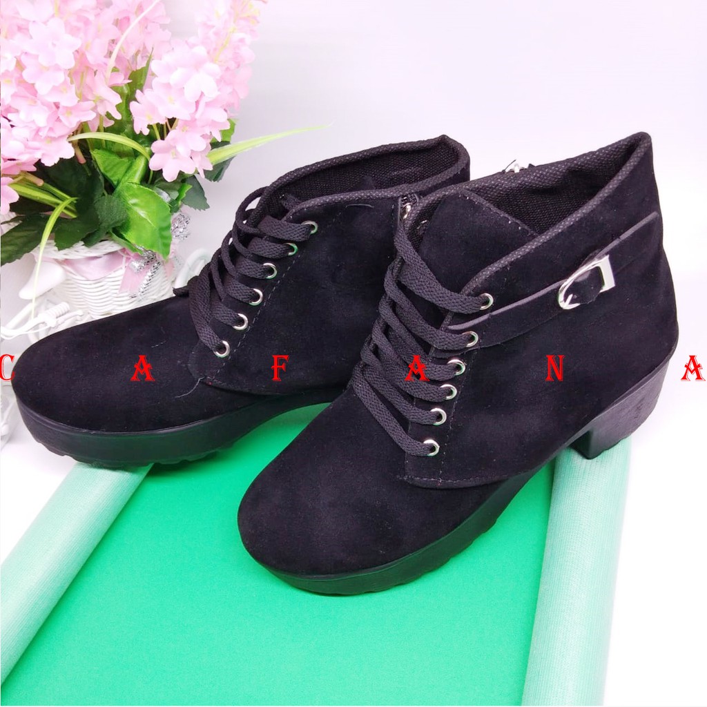 BEST SELLER Sepatu Boots  Wanita SBO99