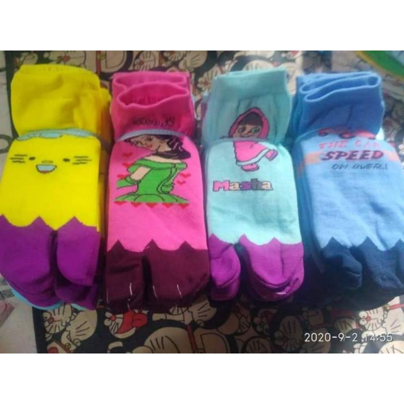 kaos kaki jempol anak (4 pasang)TK-sdmotif bahan nylon super lembut dan tidak panas