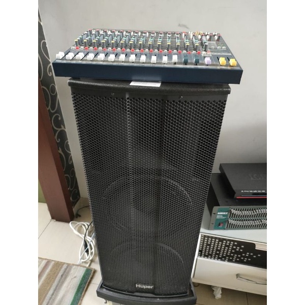 SOUND HUPER HZ 212 A , MIXER SOUNDCRAFT EFX 12 , EQUALIZER ASHLY GQX 3102