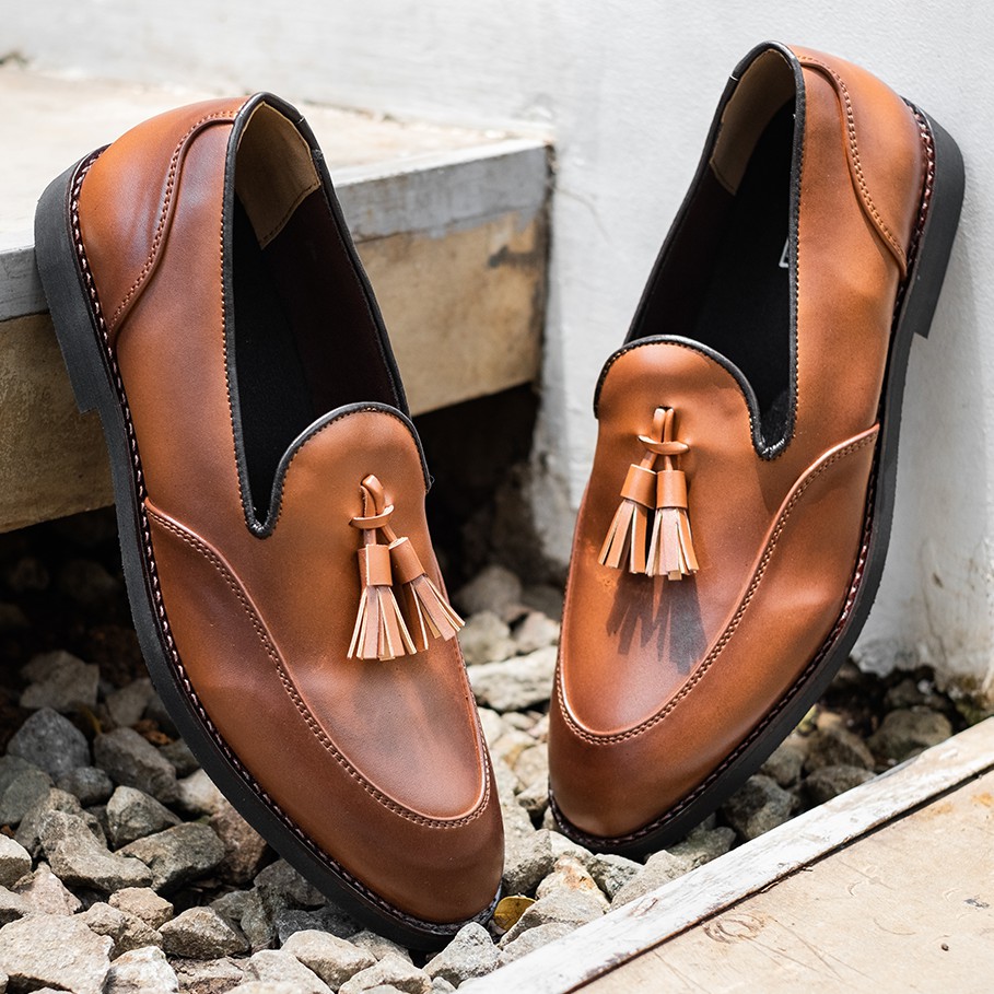 HUESCA BROWN |MNM x Lvnatica| Sepatu Loafers Pria Formal Slip On Shoes ORI