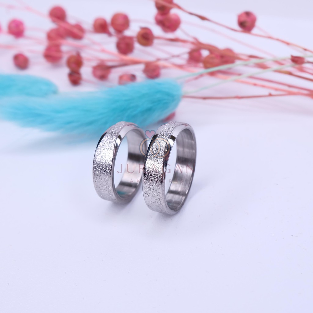 [UKIR NAMA + BOX HATI] Cincin Couple BUCIN Titanium M3 BONUS Gelang Couple