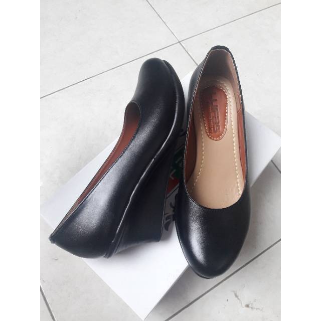 Sepatu Persit Bhayangkari Pia Jalanesastri IKKT kulit sapi asli MERK LUFAS