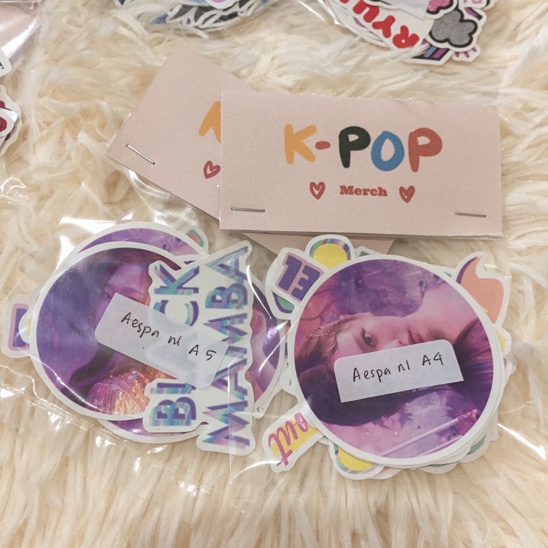 Stiker Kpop LE SSERAFIM Fearless Unforgiven Edition (Unofficial / Fanmade)