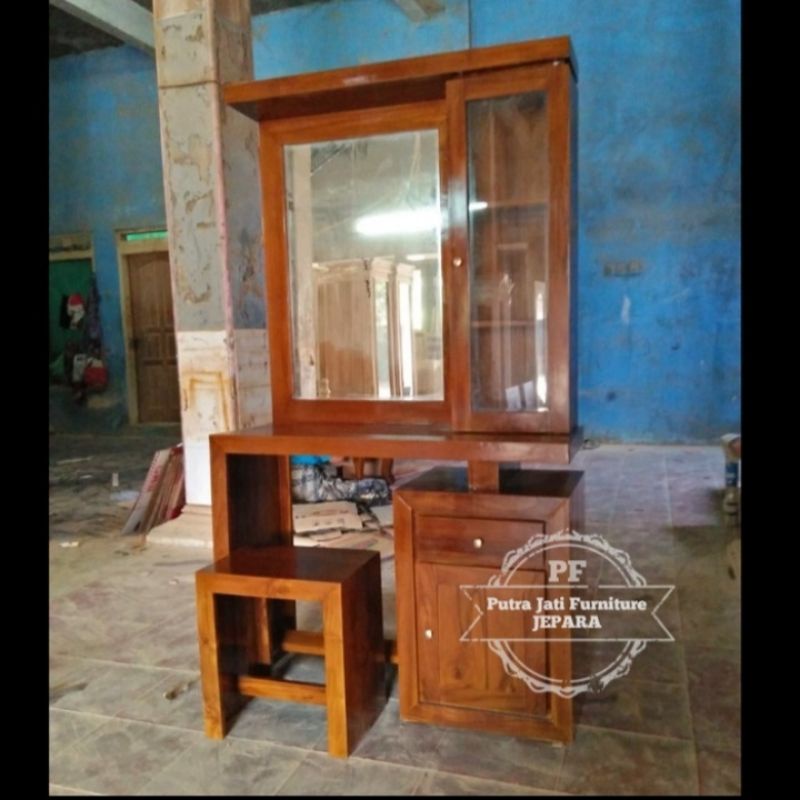 Meja rias tolet simpel - Lemari kaca kecil bahan kayu jati Jepara