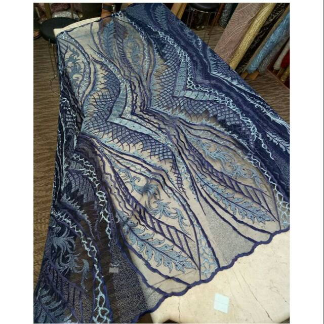 KEBAYA TILE CORNELI ELISAB PAYET