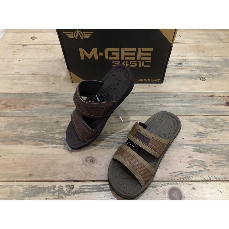 Sandal pria mgee