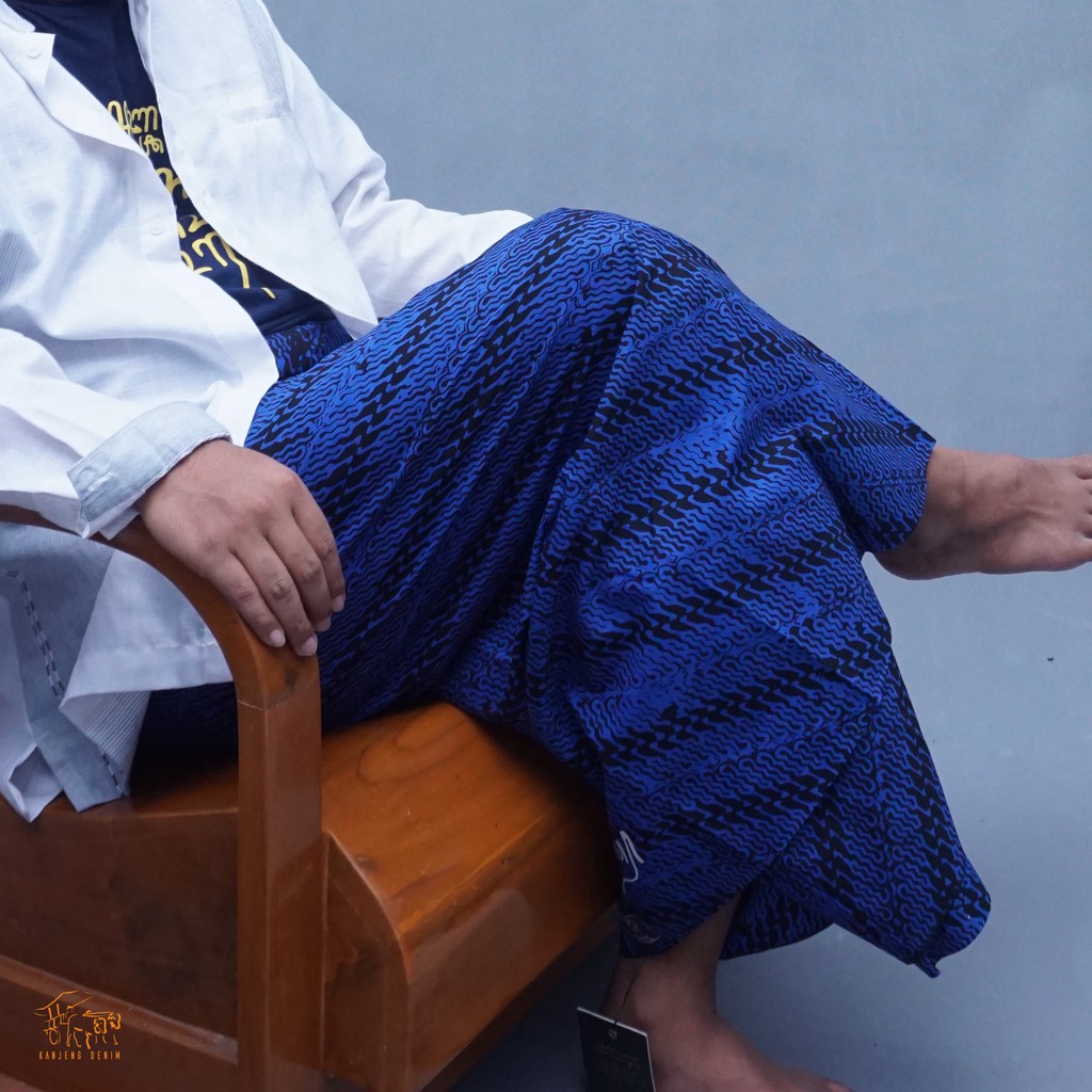 SARUNG BATIK KANJENG MOTIF PARANG LAWASAN FULL