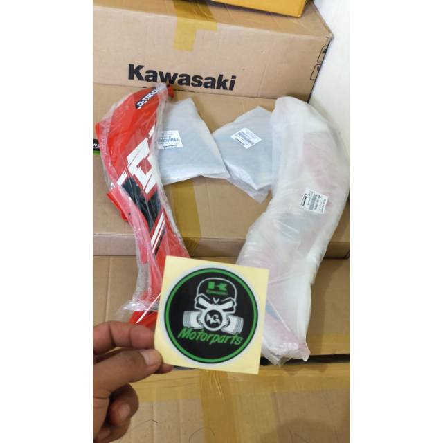 Cover tangki KLX Dtracker new merah 2018 original Kawasaki