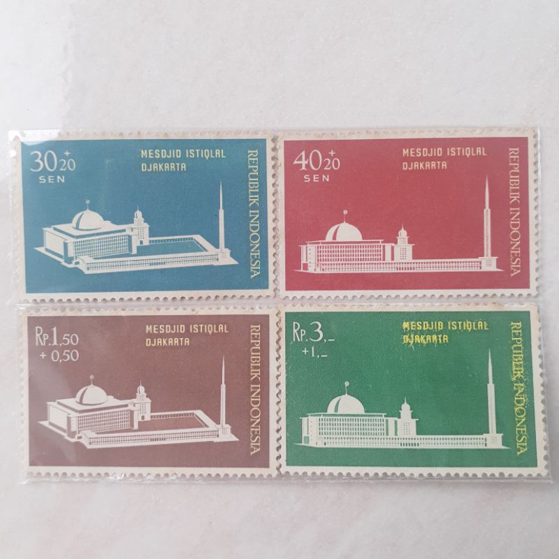 

(A) Perangko Indonesia Masjid Istiqlal Tahun 1962 set lengkap - 4pcs
