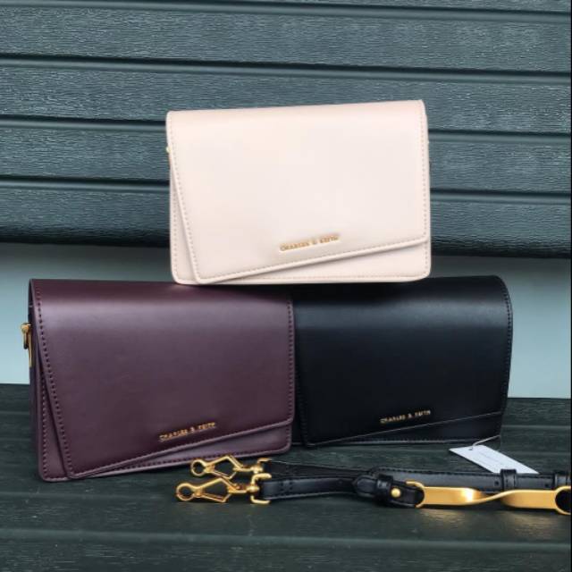 Tas Wanita Charles and Keith ITALIC MAROON /PINK NUDE /HITAM