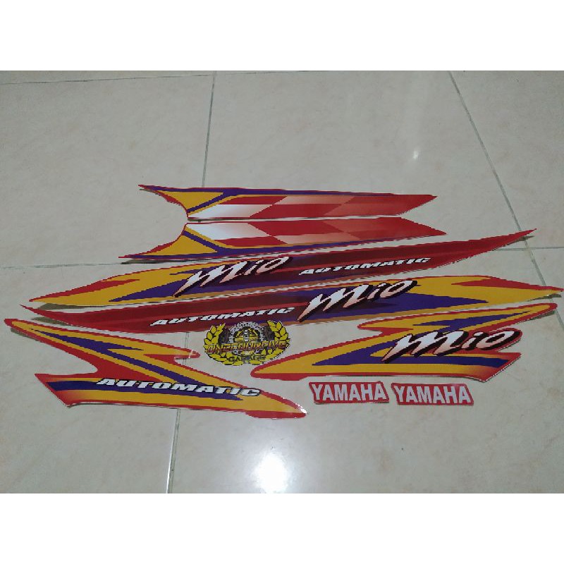 Striping bendera mio sporty 2004 merah