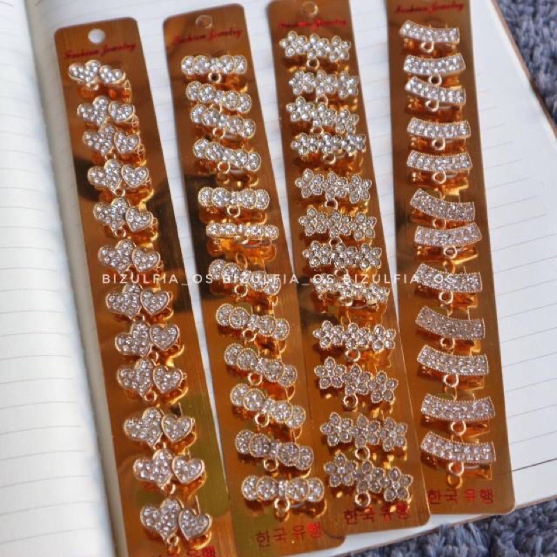 1 Lusin / 12 Pcs dan 6 pc Bros Dagu Ring O Lusinan Bros Dagu Warna Silver Bros Mini Bros Kecil Bros Jilbab Bros Hijab Bros Daily Bros Simple Bros Lucu Bros Imut Bros Cewek Bros Pin Bros Tuspin Bros Pin Brooch Korean Style Bros Bahan Bros Juntai Bahan Bros