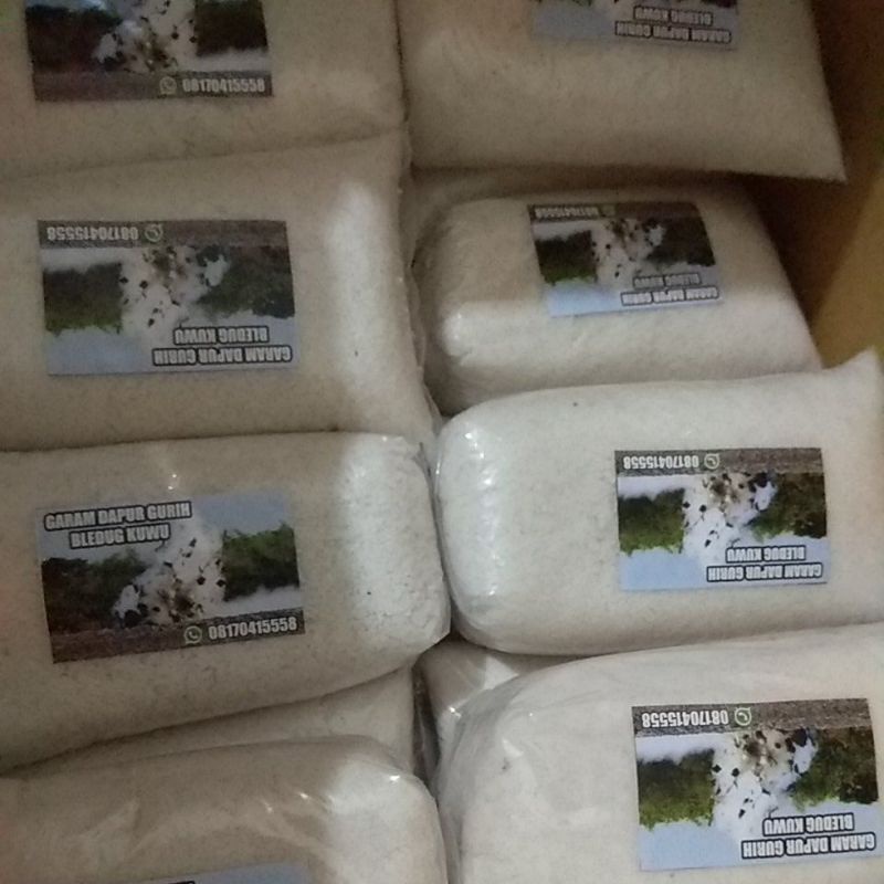 

Garam Krosok Gurih Bledug Kuwu/Garam Vulkanik/Volcanic Salt (berat 1 kg/bungkus)