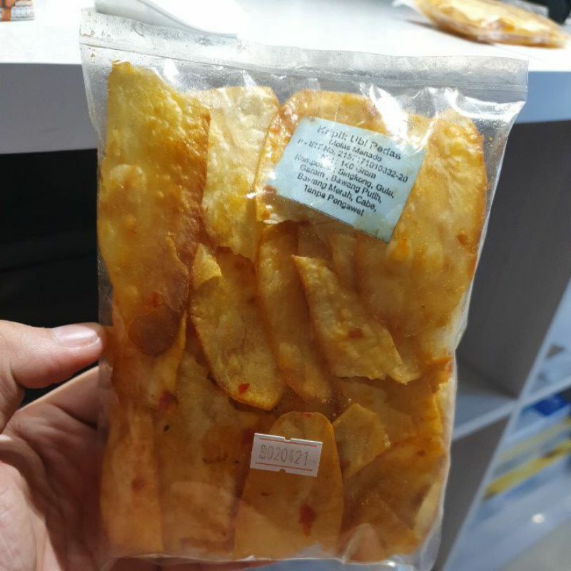 

MOLAS KERIPIK UBI PEDAS 140G