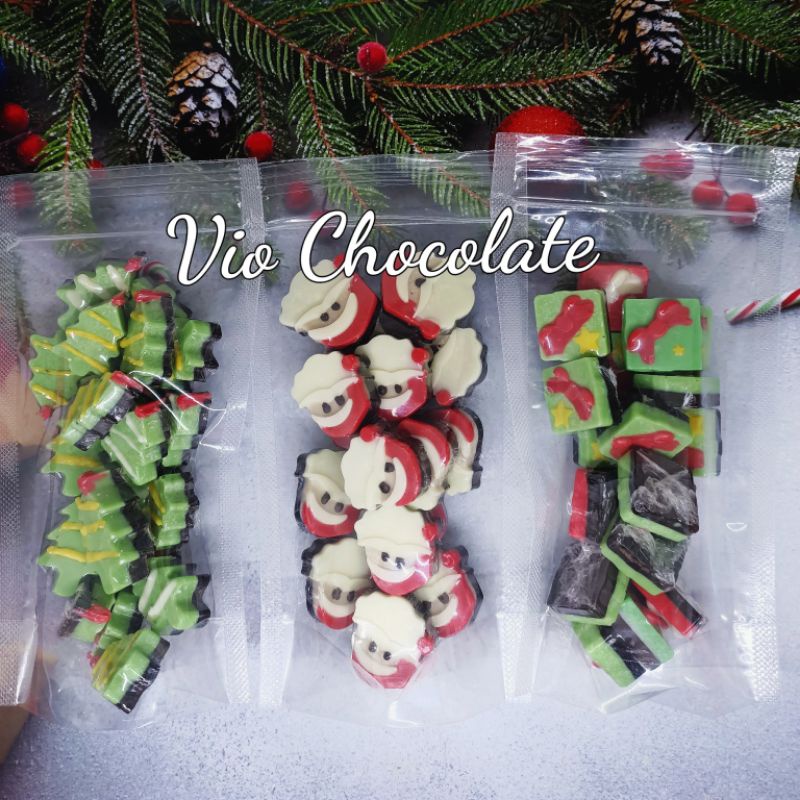 

Vio.Chocolate/ Christmas Chocolate pouch 100gram / Coklat Natal kemasan pouch 100gram