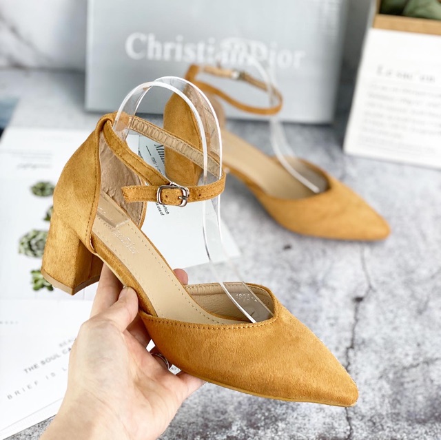 Heels 18052a