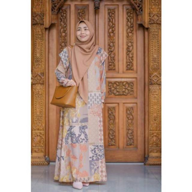 Camara Dress Riamiranda Mahata