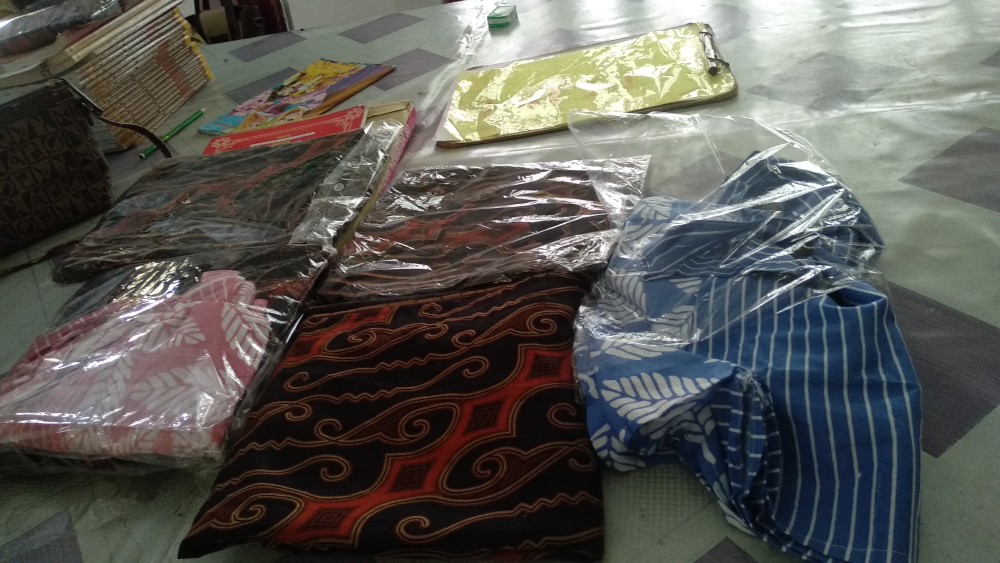 Atasan Batik Wanita Motif Soft Batik Kombinasi Terbaru